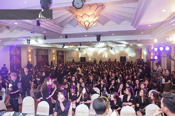 1499680208_vinh-danh-dai-ly-my-pham-nam-17