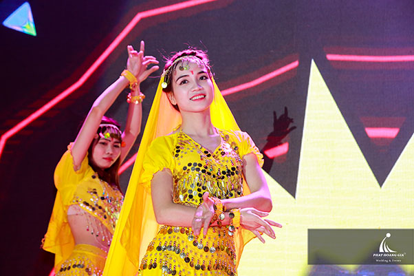 tất niên coop food