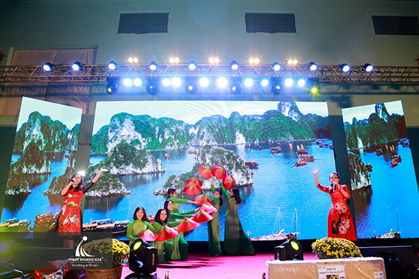 tất niên coop food