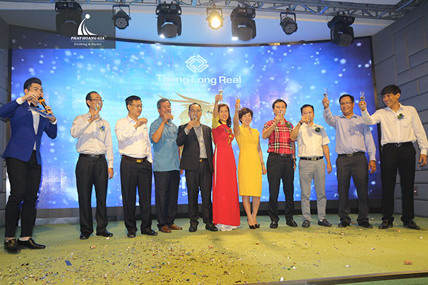 khánh thành thang long real