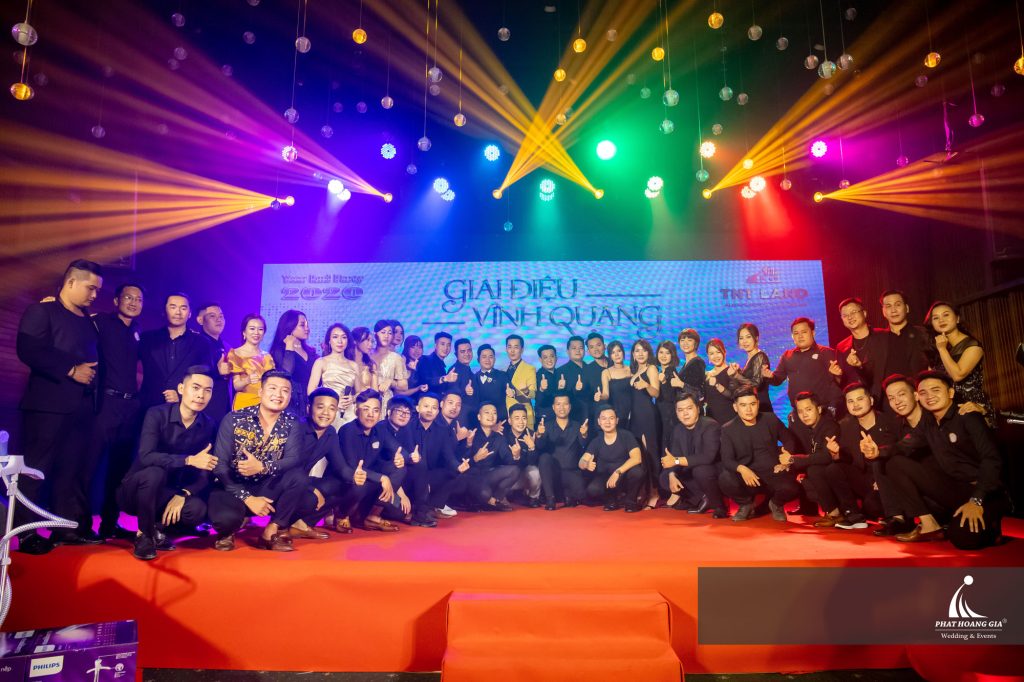 Tất niên TNT Land