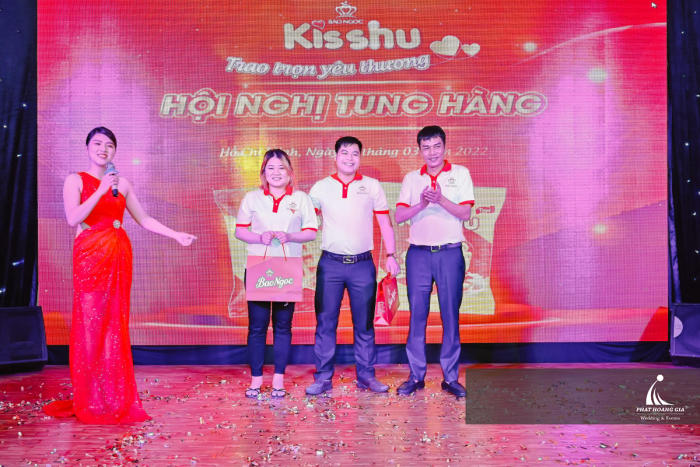 hội nghị tung hàng kisshu