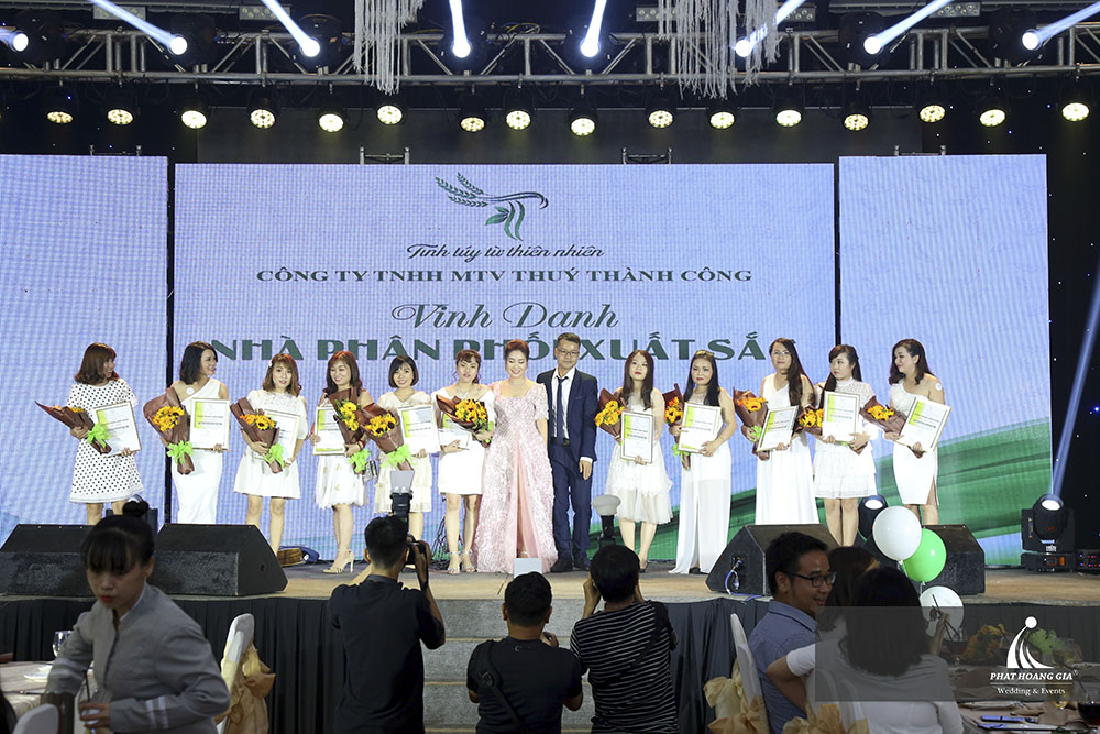 mỹ phẩm TT ra mắt nhà phân phối