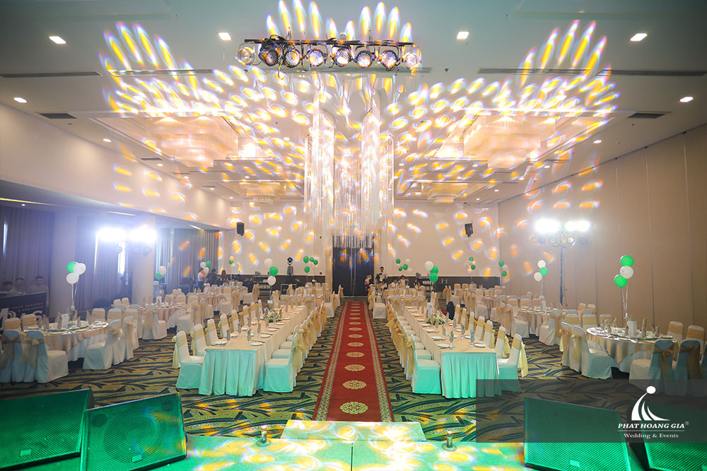 mỹ phẩm TT ra mắt nhà phân phối