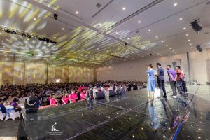 tất niên lazada 2020