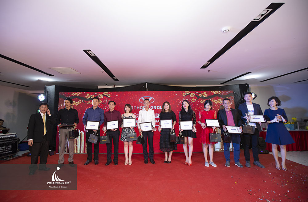 tất niên tập đoàn đô thành 2018