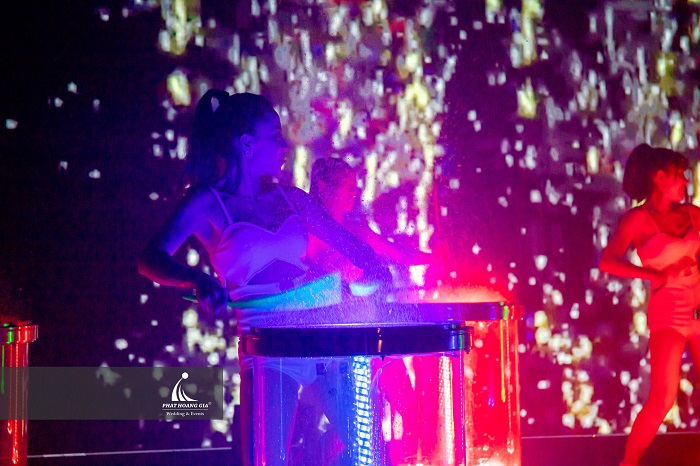 tất niên TNT 2020