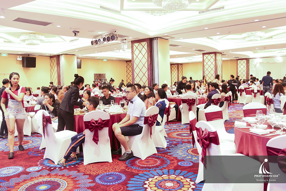 tiệc sinh nhật ABC