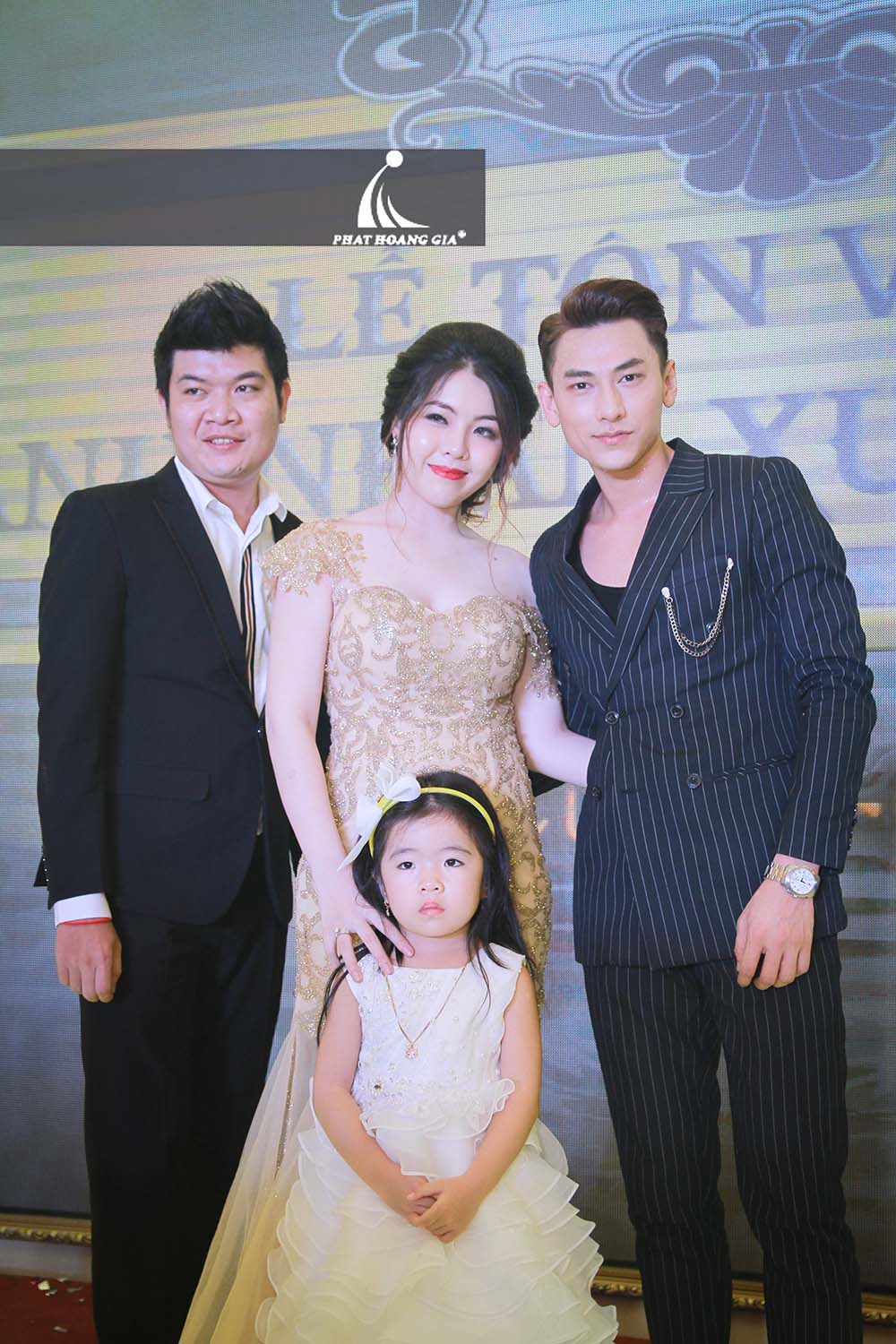 to-chuc-le-tri-an-khach-hang-ciderella73